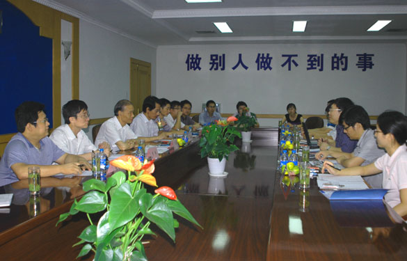 国核工程有限公司向导、专家来亚美AM8AG集团考察