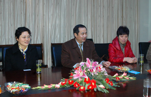 中国银行常州支行溧阳支行向导来亚美AM8AG集团走访