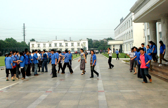 亚美AM8AG举行应急响应演练与消防知识培训