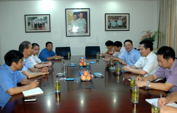 常州市质监局局长王坚刚一行来亚美AM8AG调研