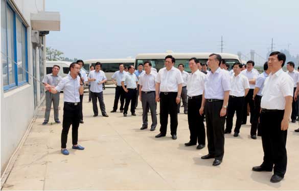 常州市委书记阎立一行来亚美AM8AG集团督查西厂区三期项目建设