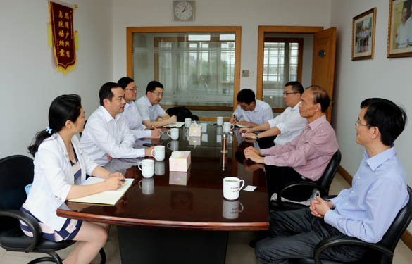 2015年6月4日，，，，，，中国银行常州分行行长程祥一行来亚美AM8AG电缆调研