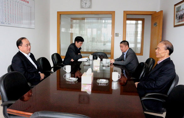 溧阳市公安局局长刘新农来亚美AM8AG集团走访