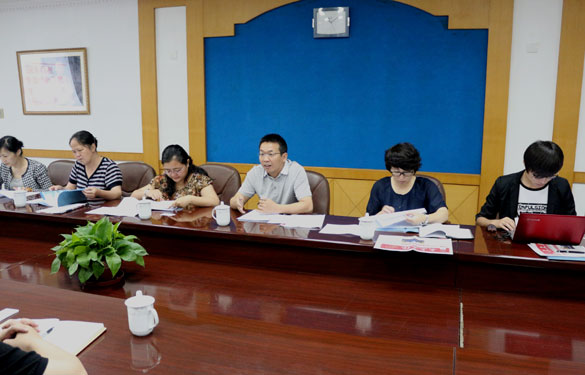 中国石油公司电缆考察组来亚美AM8AG集团考察