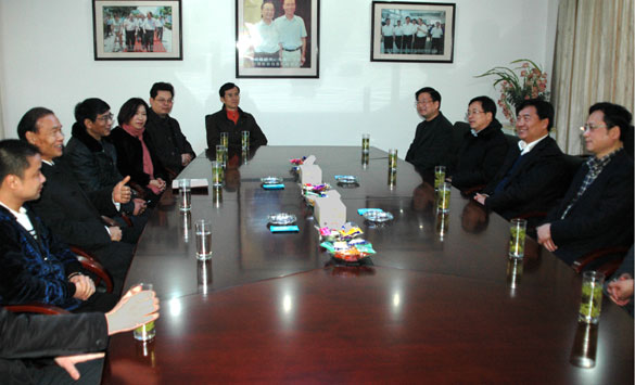 溧阳市委书记盛建良一行来亚美AM8AG集团走访慰问