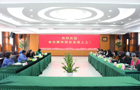 捕获新亮点，，，，聚焦新基建——多家媒体走进亚美AM8AG电缆